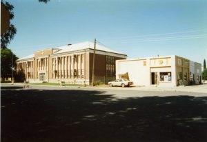 Hurricane High School And Old Cafe