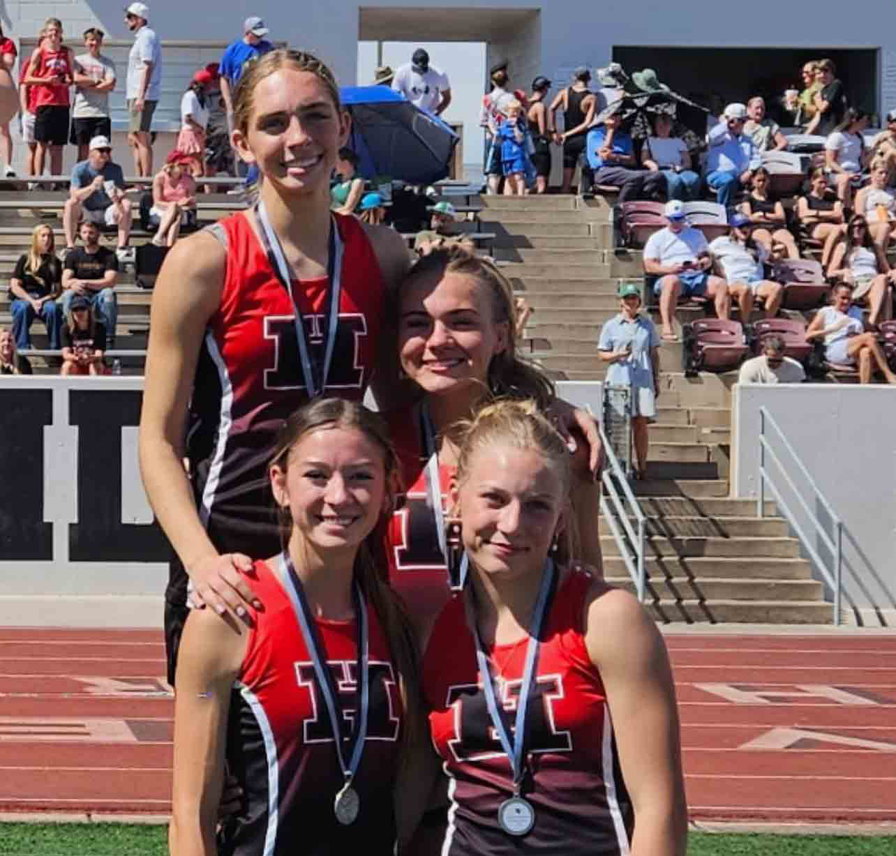 4x1 Girls Team Record Setting team
